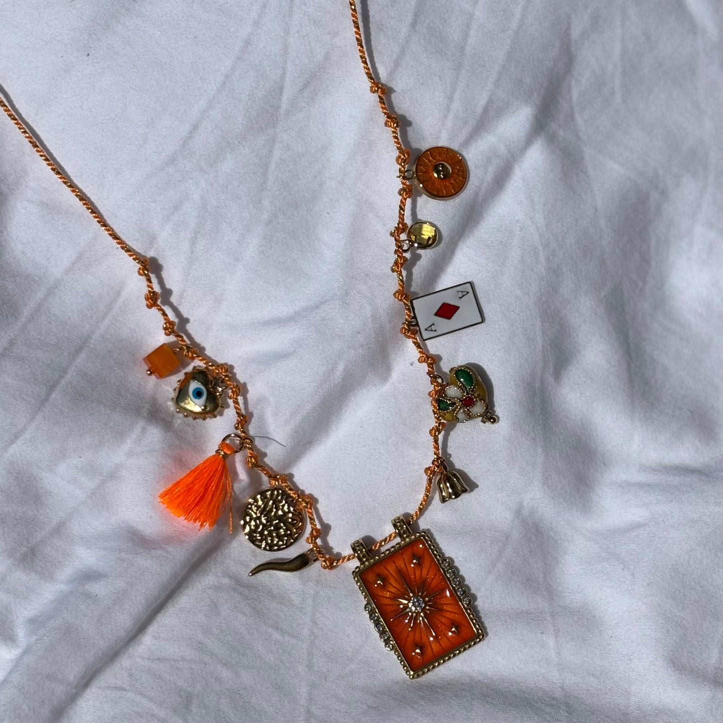 Collier Arongo