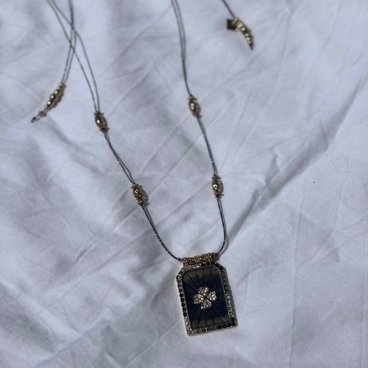 Collier Carmella